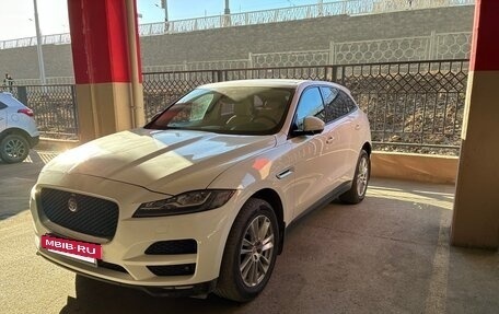 Jaguar F-Pace, 2016 год, 2 390 000 рублей, 8 фотография