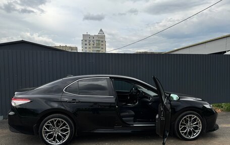 Toyota Camry, 2021 год, 2 940 000 рублей, 4 фотография