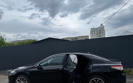 Toyota Camry, 2021 год, 2 940 000 рублей, 11 фотография