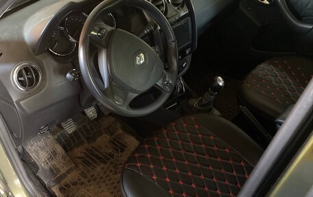 Renault Duster I рестайлинг, 2017 год, 900 000 рублей, 6 фотография