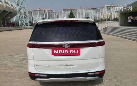 KIA Carnival III, 2021 год, 2 179 030 рублей, 4 фотография