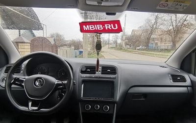 Volkswagen Polo VI (EU Market), 2015 год, 800 000 рублей, 1 фотография