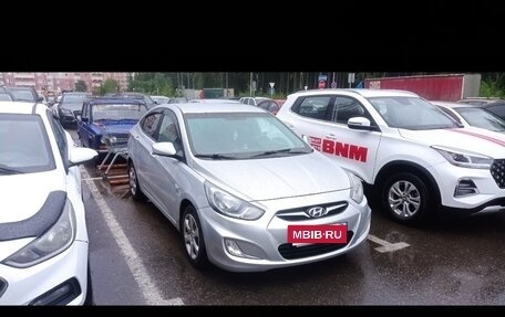 Hyundai Solaris II рестайлинг, 2012 год, 645 000 рублей, 7 фотография