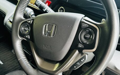 Honda Stepwgn IV, 2019 год, 2 550 000 рублей, 6 фотография