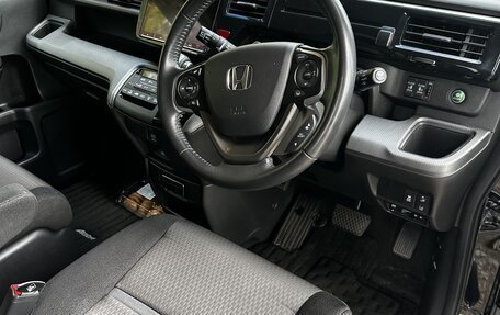 Honda Stepwgn IV, 2019 год, 2 550 000 рублей, 13 фотография