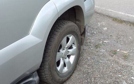 Toyota Land Cruiser Prado 120 рестайлинг, 2005 год, 1 680 000 рублей, 1 фотография
