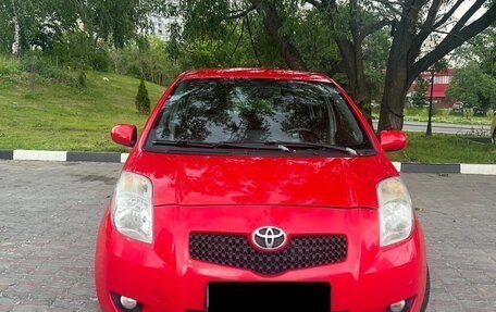 Toyota Yaris III рестайлинг, 2007 год, 527 000 рублей, 3 фотография