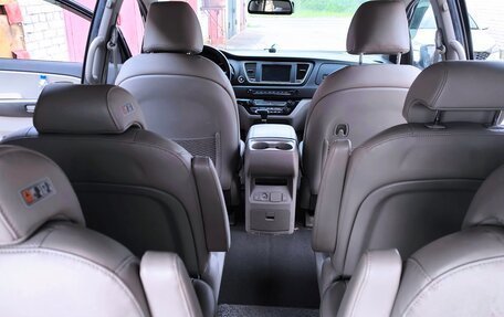 KIA Carnival III, 2019 год, 3 090 000 рублей, 11 фотография