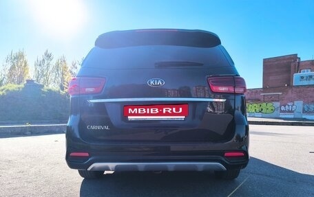 KIA Carnival III, 2019 год, 3 090 000 рублей, 5 фотография
