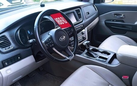 KIA Carnival III, 2019 год, 3 090 000 рублей, 10 фотография