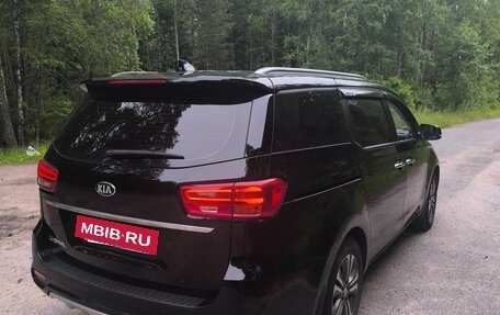 KIA Carnival III, 2019 год, 3 090 000 рублей, 20 фотография