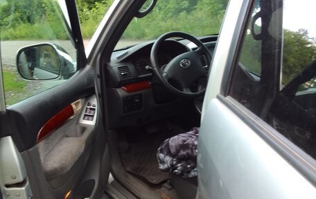 Toyota Land Cruiser Prado 120 рестайлинг, 2005 год, 1 680 000 рублей, 7 фотография