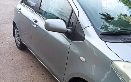 Toyota Yaris III рестайлинг, 2006 год, 450 000 рублей, 10 фотография