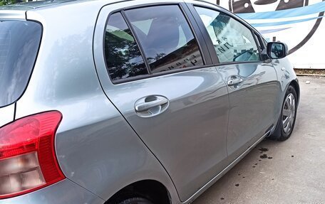 Toyota Yaris III рестайлинг, 2006 год, 450 000 рублей, 9 фотография