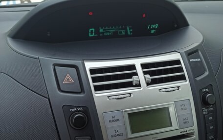 Toyota Yaris III рестайлинг, 2006 год, 450 000 рублей, 7 фотография