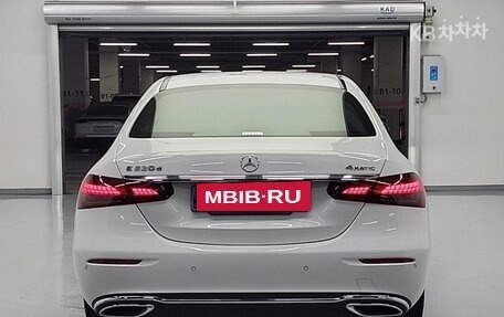 Mercedes-Benz E-Класс, 2021 год, 3 300 030 рублей, 3 фотография