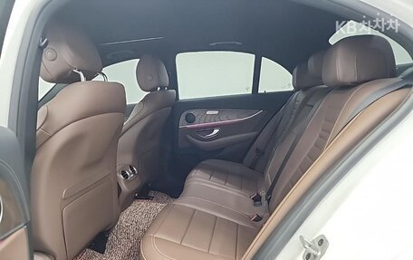 Mercedes-Benz E-Класс, 2021 год, 3 300 030 рублей, 12 фотография