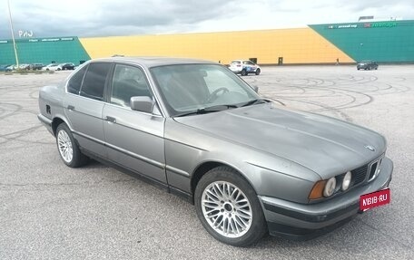 BMW 5 серия, 1991 год, 300 000 рублей, 1 фотография