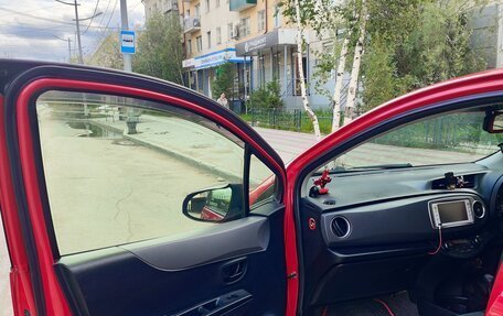 Toyota Vitz, 2014 год, 870 000 рублей, 12 фотография