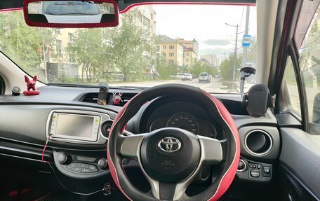 Toyota Vitz, 2014 год, 870 000 рублей, 13 фотография