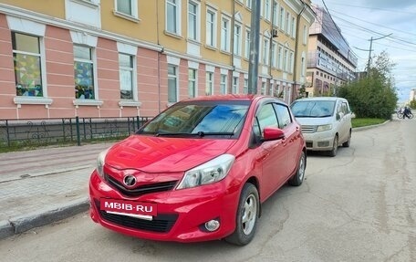 Toyota Vitz, 2014 год, 870 000 рублей, 2 фотография