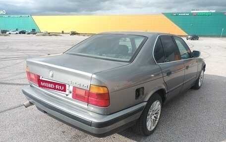 BMW 5 серия, 1991 год, 300 000 рублей, 3 фотография
