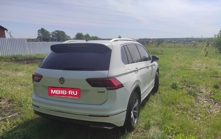 Volkswagen Tiguan II, 2019 год, 3 249 000 рублей, 10 фотография