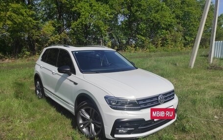 Volkswagen Tiguan II, 2019 год, 3 249 000 рублей, 5 фотография