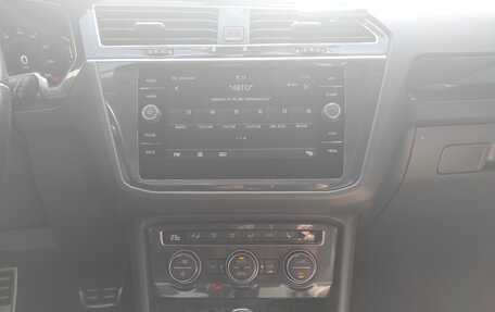 Volkswagen Tiguan II, 2019 год, 3 249 000 рублей, 17 фотография