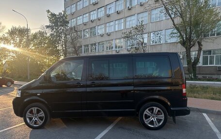 Volkswagen Multivan T5, 2005 год, 1 900 000 рублей, 3 фотография