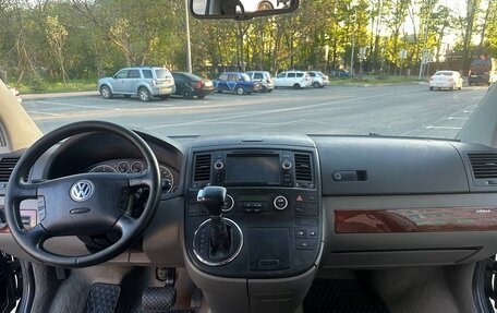 Volkswagen Multivan T5, 2005 год, 1 900 000 рублей, 11 фотография