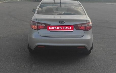 KIA Rio III рестайлинг, 2011 год, 760 000 рублей, 2 фотография