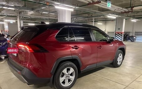 Toyota RAV4, 2019 год, 2 650 000 рублей, 6 фотография