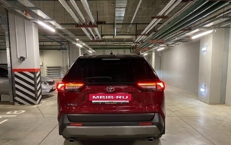 Toyota RAV4, 2019 год, 2 650 000 рублей, 7 фотография
