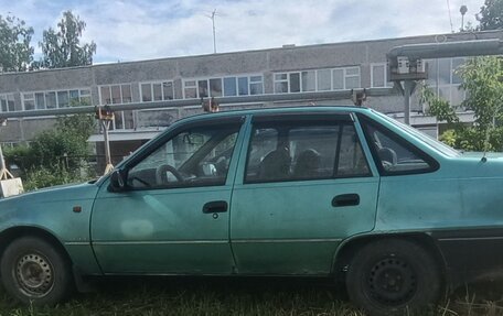 Daewoo Nexia I рестайлинг, 2000 год, 80 000 рублей, 3 фотография