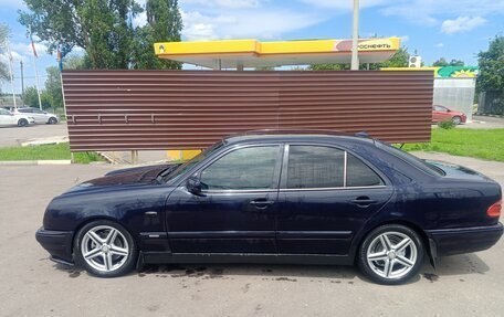 Mercedes-Benz E-Класс, 1995 год, 450 000 рублей, 6 фотография