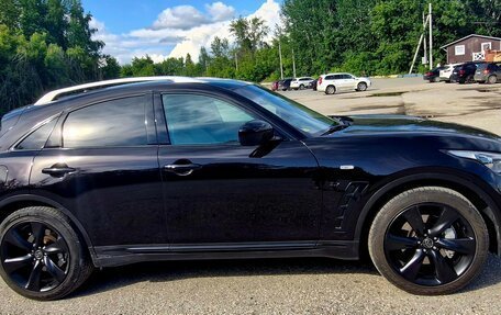 Infiniti QX70, 2016 год, 2 950 000 рублей, 9 фотография
