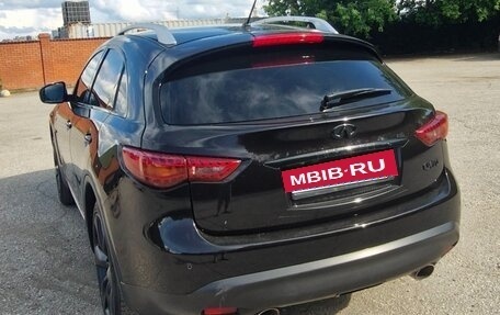 Infiniti QX70, 2016 год, 2 950 000 рублей, 5 фотография