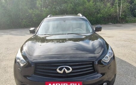 Infiniti QX70, 2016 год, 2 950 000 рублей, 10 фотография