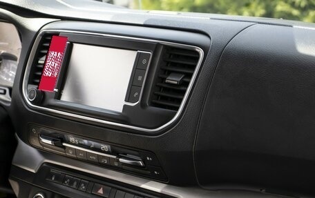 Peugeot Traveller I, 2022 год, 3 765 000 рублей, 15 фотография
