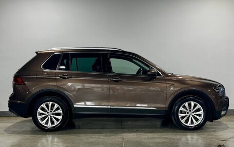 Volkswagen Tiguan II, 2017 год, 2 090 000 рублей, 6 фотография