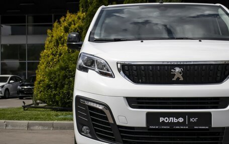 Peugeot Traveller I, 2022 год, 3 765 000 рублей, 21 фотография