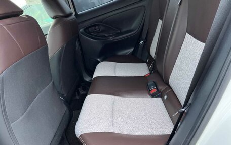 Toyota Yaris Cross, 2020 год, 2 680 000 рублей, 15 фотография