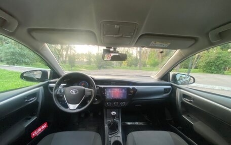 Toyota Corolla, 2014 год, 1 330 000 рублей, 5 фотография