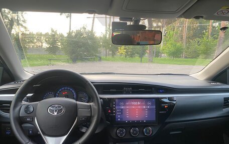 Toyota Corolla, 2014 год, 1 330 000 рублей, 6 фотография