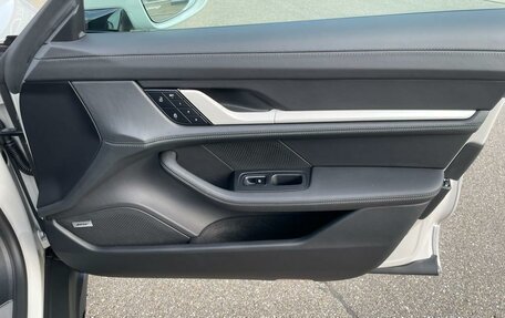 Porsche Taycan I, 2022 год, 9 500 000 рублей, 10 фотография