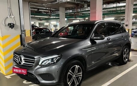 Mercedes-Benz GLC, 2016 год, 3 150 000 рублей, 2 фотография
