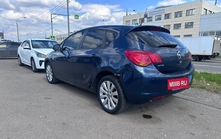 Opel Astra J, 2011 год, 550 000 рублей, 4 фотография