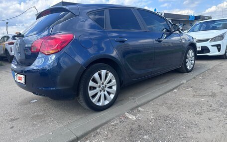 Opel Astra J, 2011 год, 550 000 рублей, 6 фотография