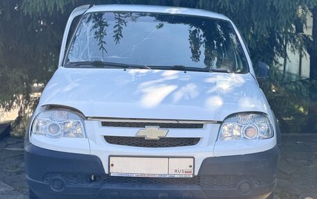 Chevrolet Niva I рестайлинг, 2017 год, 338 890 рублей, 4 фотография
